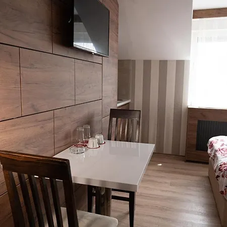Maksimovic Apartamento Ni