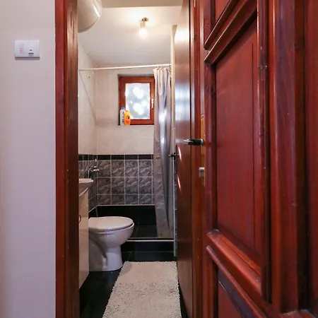 Maksimovic Apartamento Ni